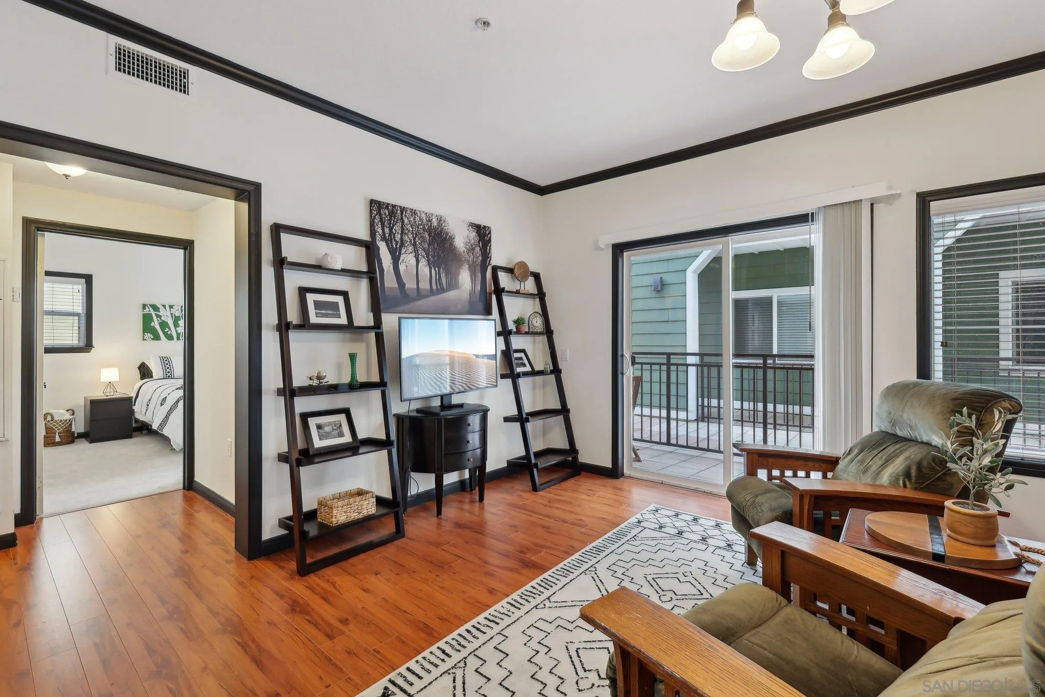 San Diego, California 92103, United States, 2 Bedrooms Bedrooms, ,2 BathroomsBathrooms,Residential,Pending,12948