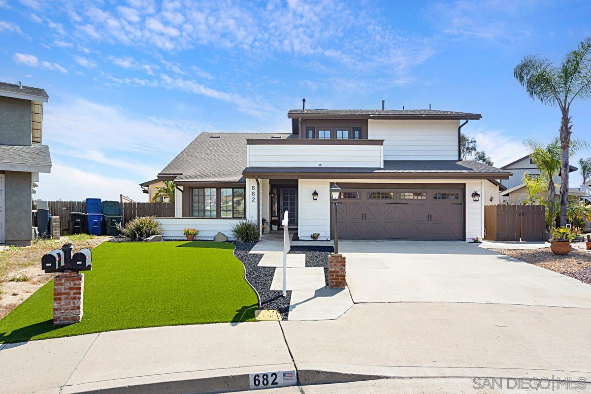 682 Calma Place