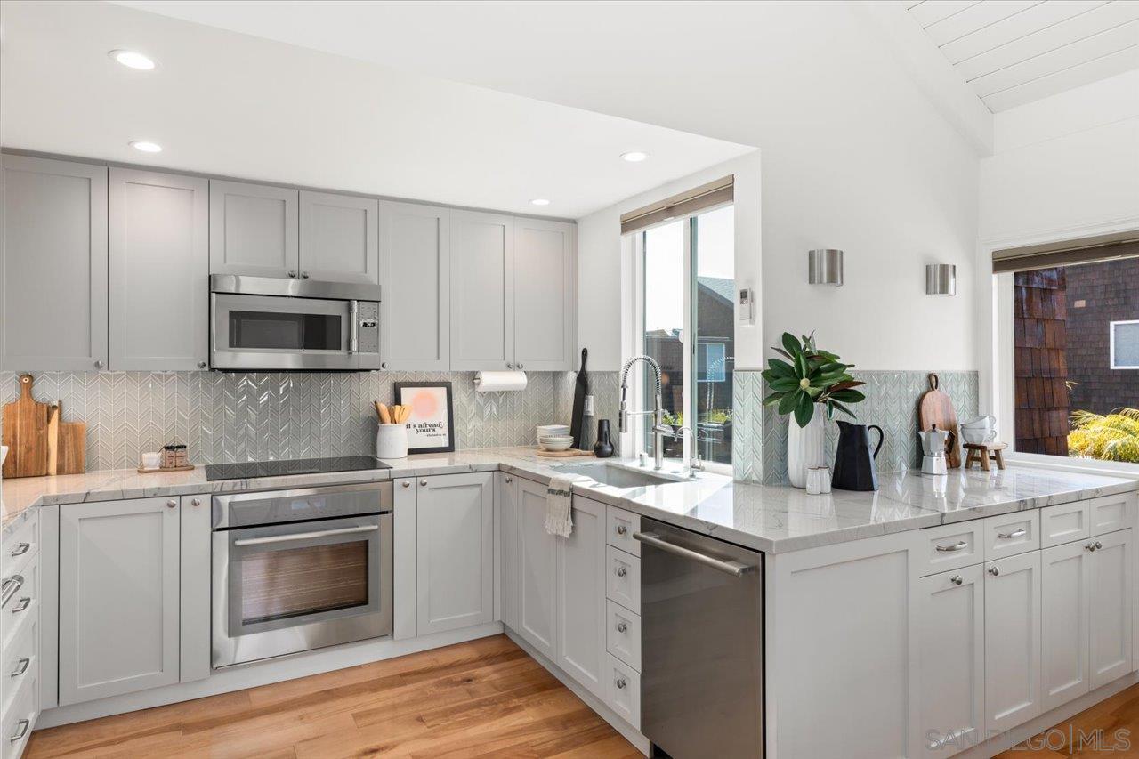 325 S Sierra Ave 26
