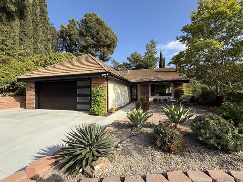 9637  Benavente San Diego CA 92129