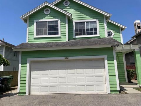 15140 Chase Street North Hills CA 91343