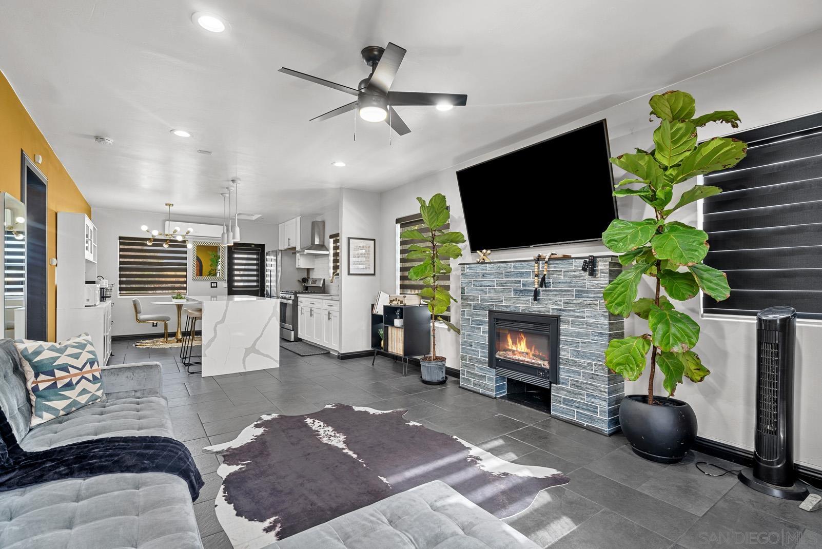 4026  Marine View Ave
