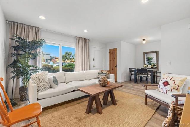 2715 Camino Del Mar