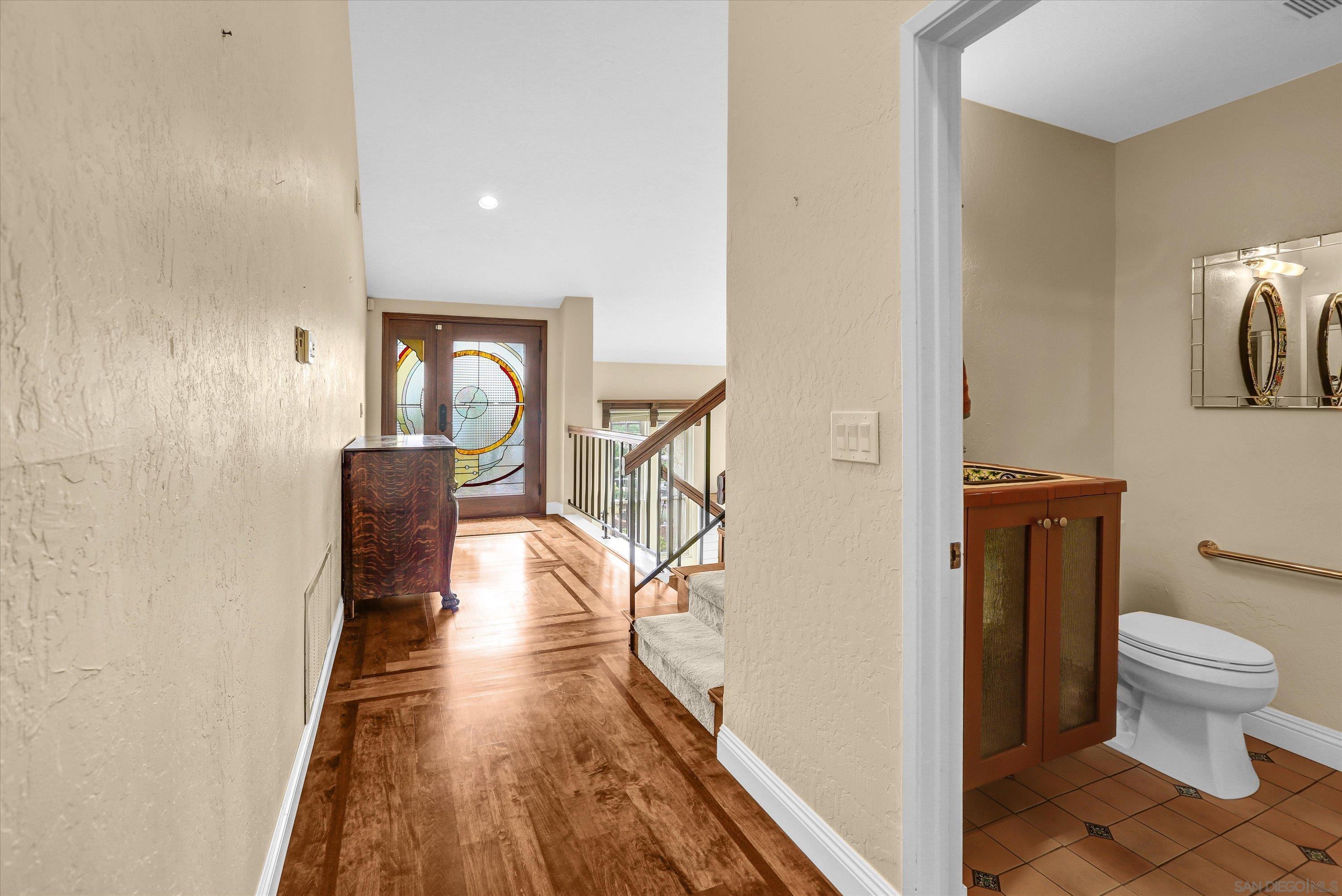 1239 Avocado Summit Dr