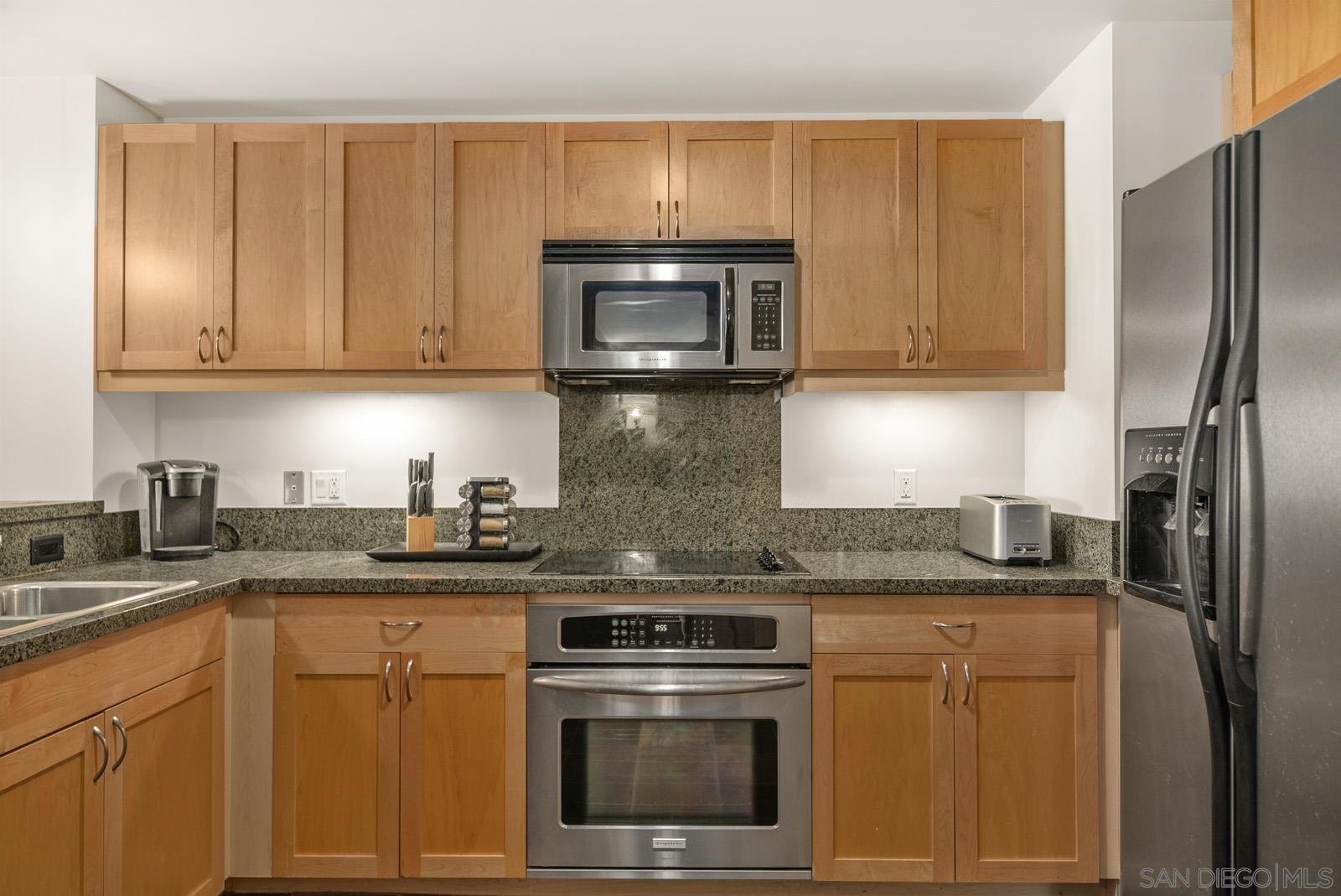 1150 J St 522