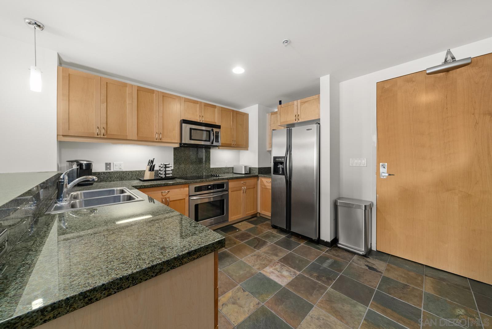 1150 J St 522