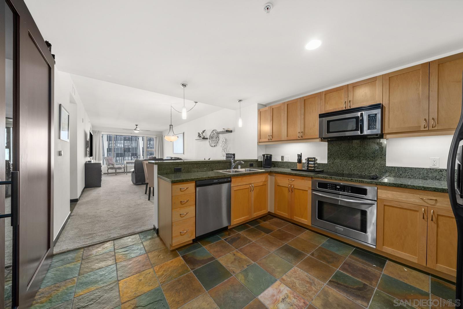 1150 J St 522