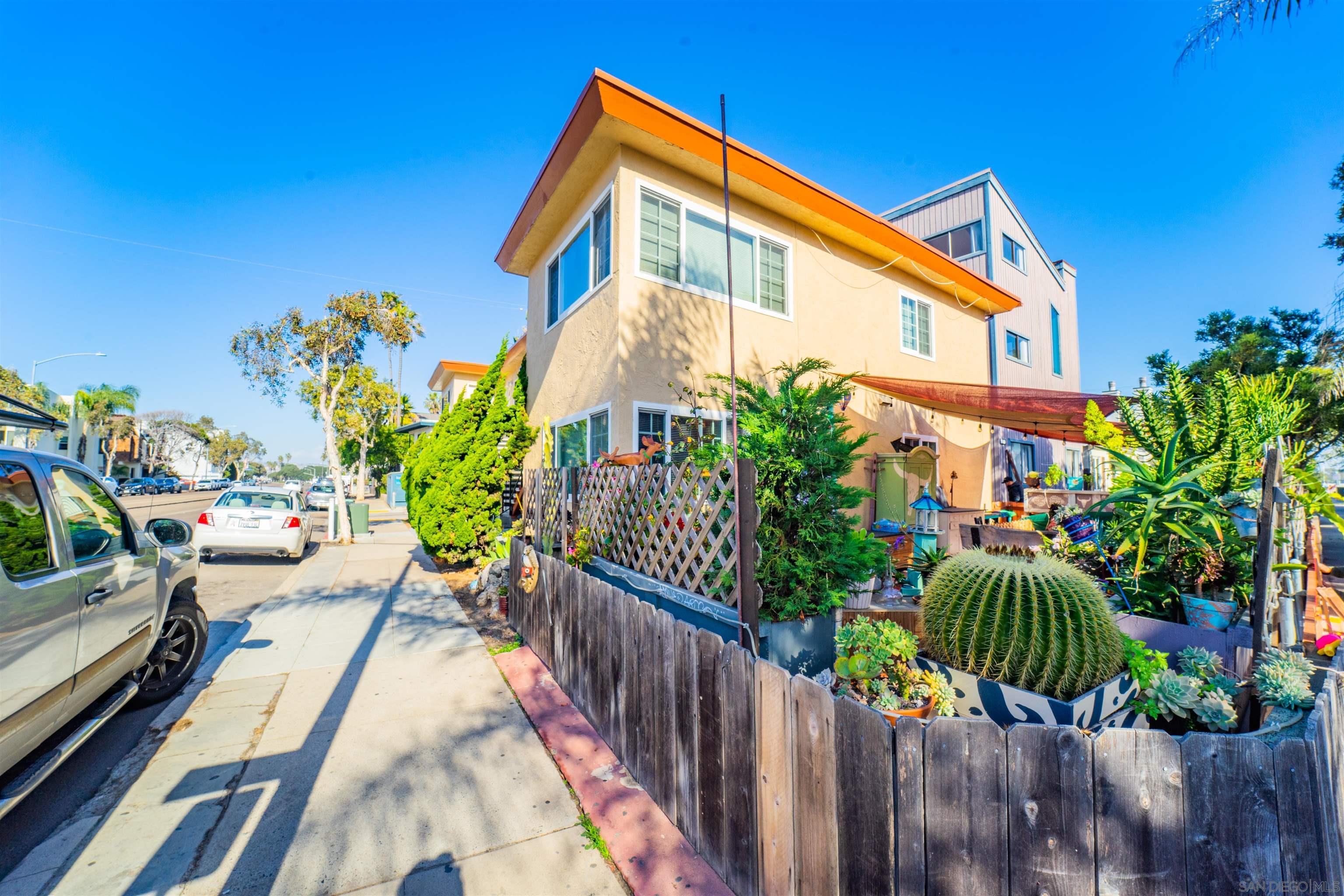 2931 Mission Blvd