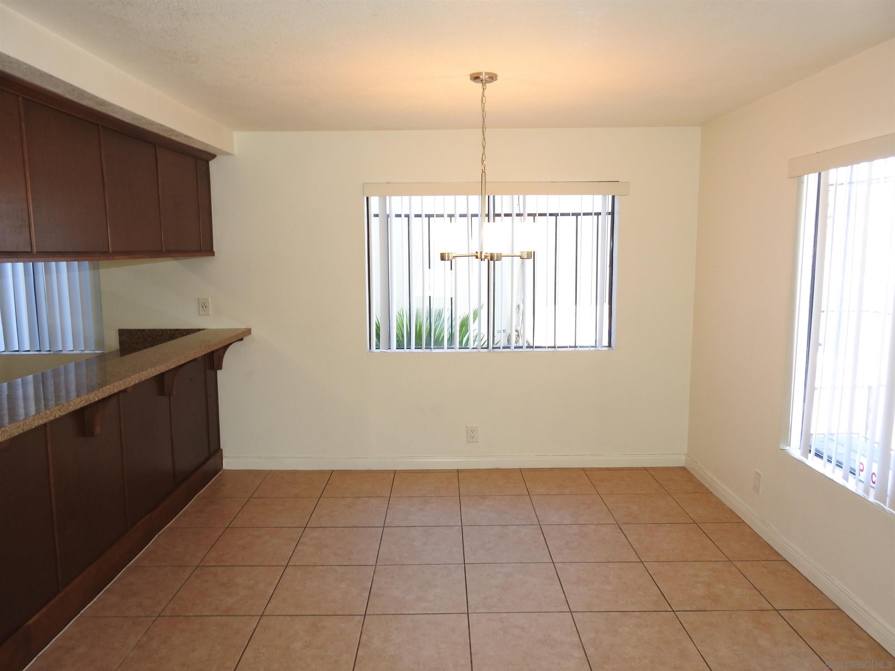2863 Broadway 104