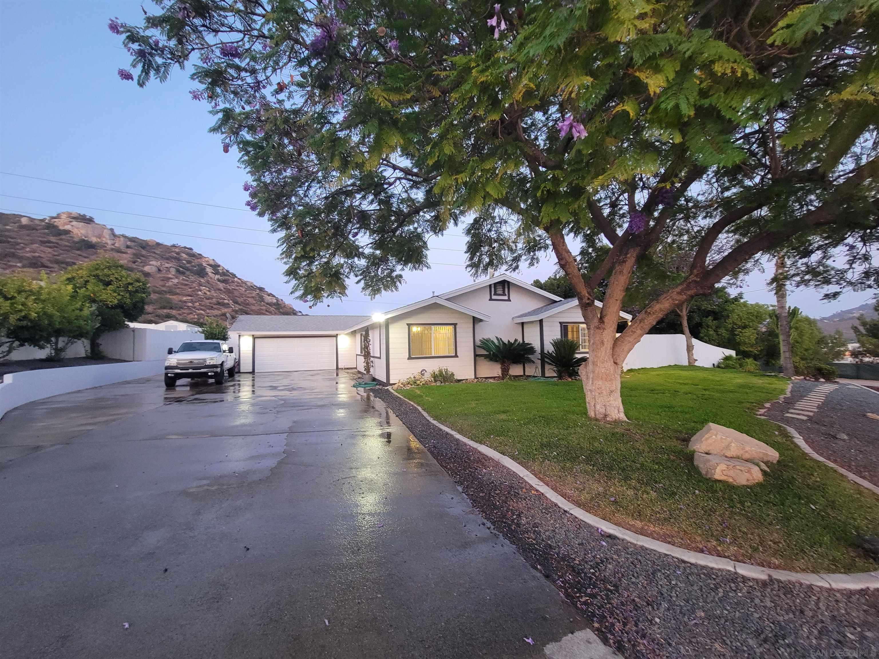 10315 Mountain View Ln