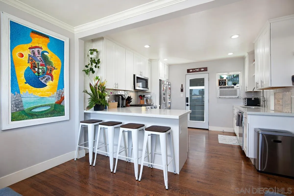 San Diego, California 92109, United States, 3 Bedrooms Bedrooms, ,4 BathroomsBathrooms,Residential,Active,110084