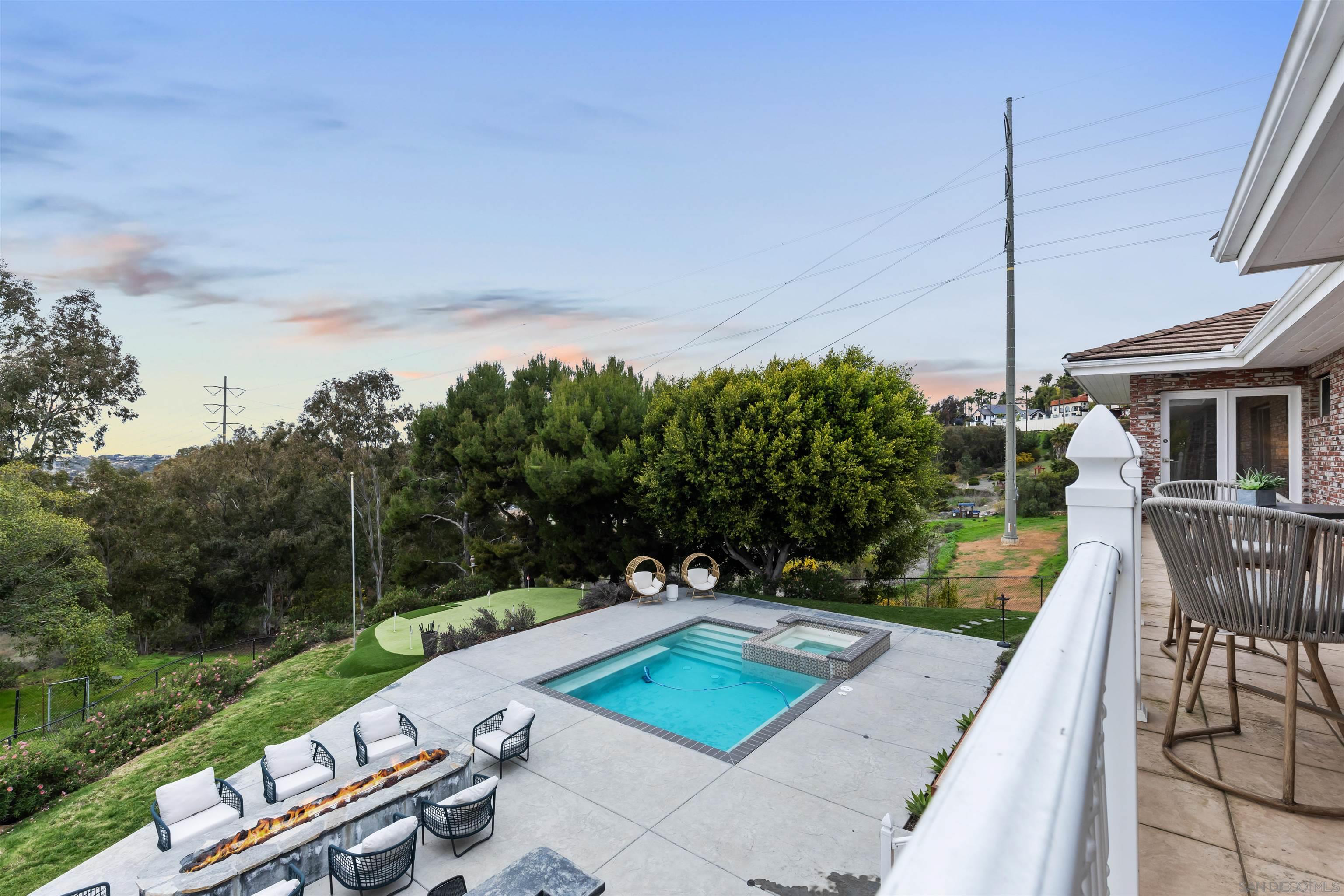 2610 Acuna Ct