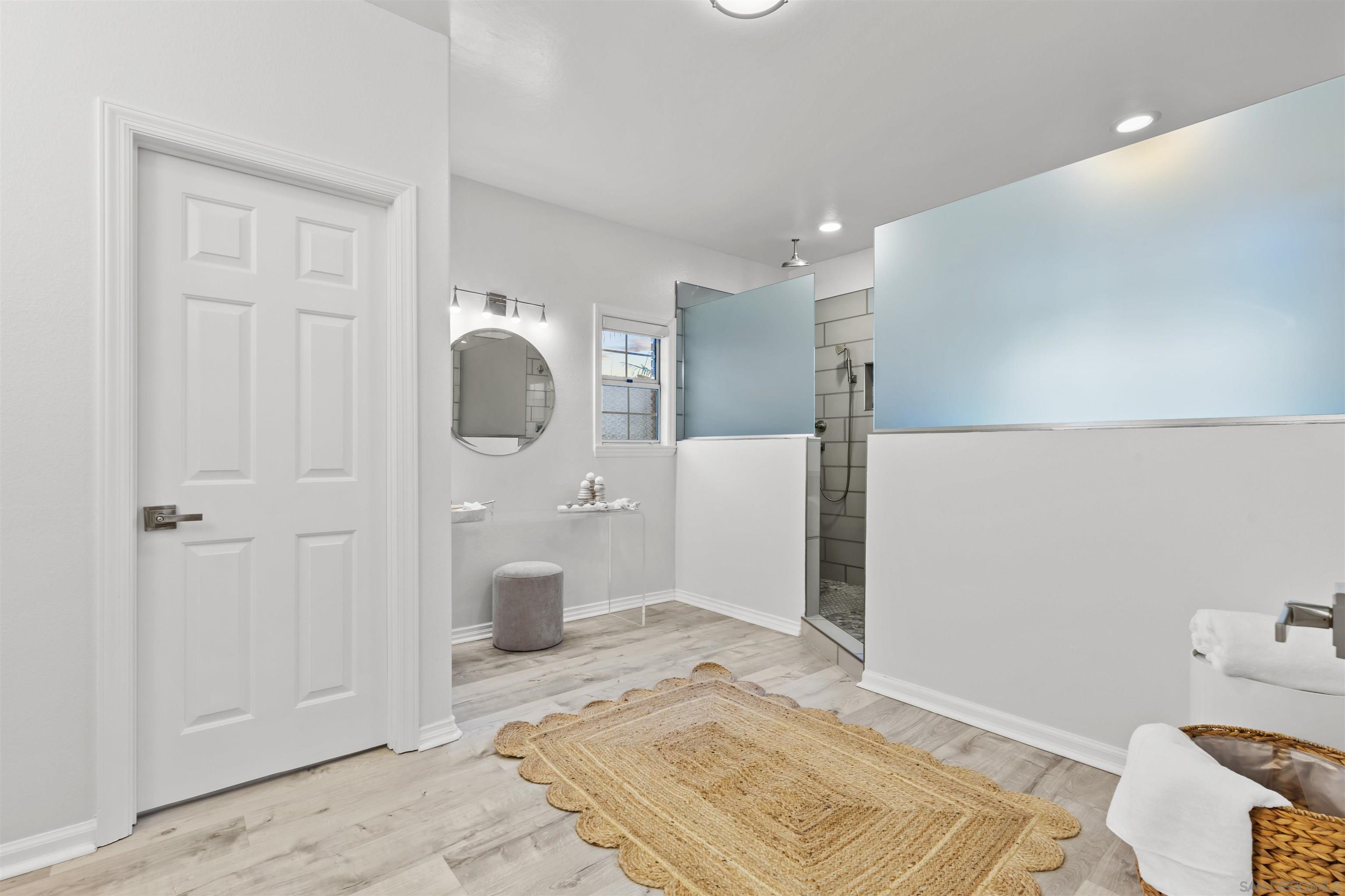 2610 Acuna Ct