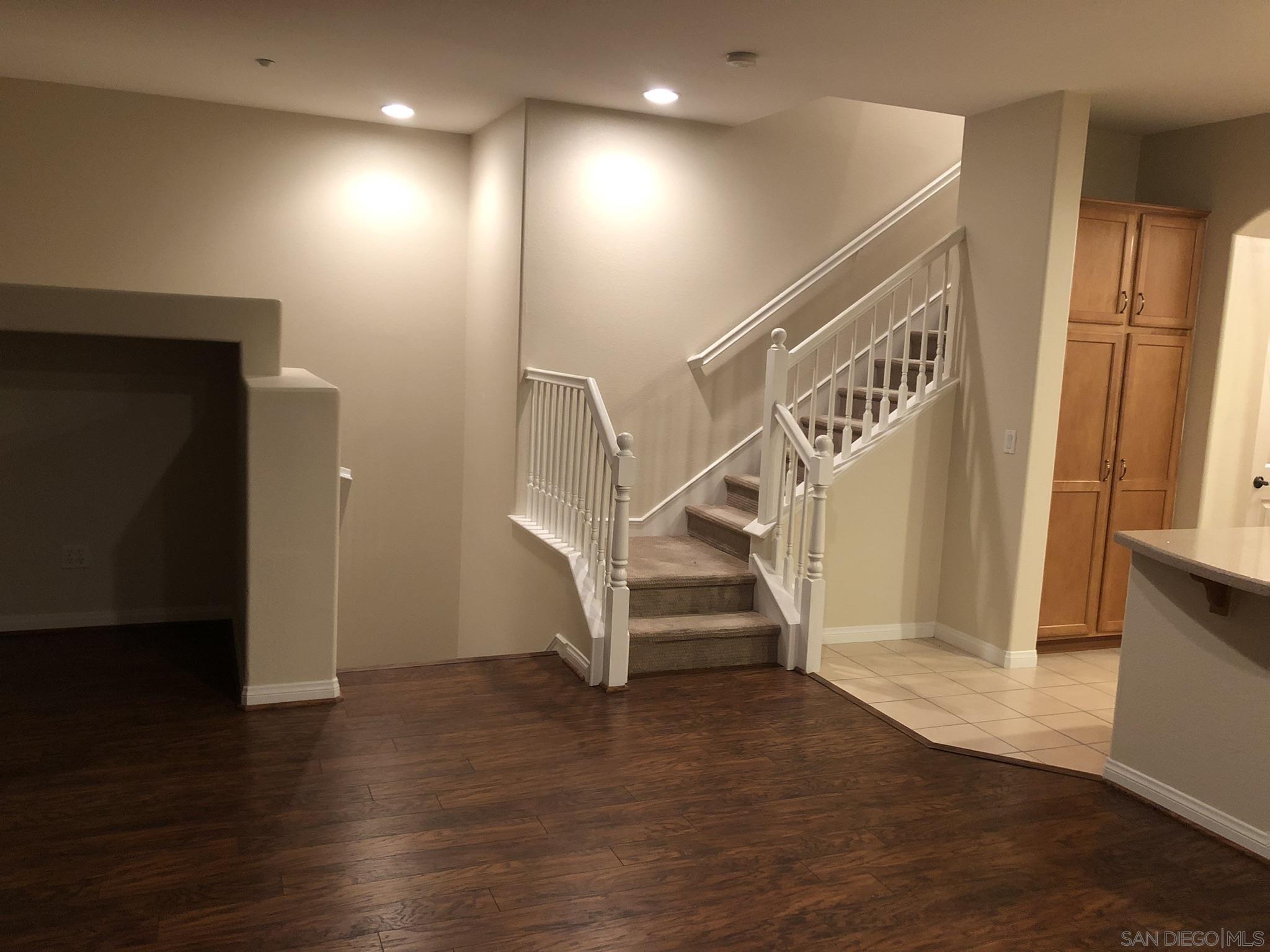 1355 Sky Ridge Ct