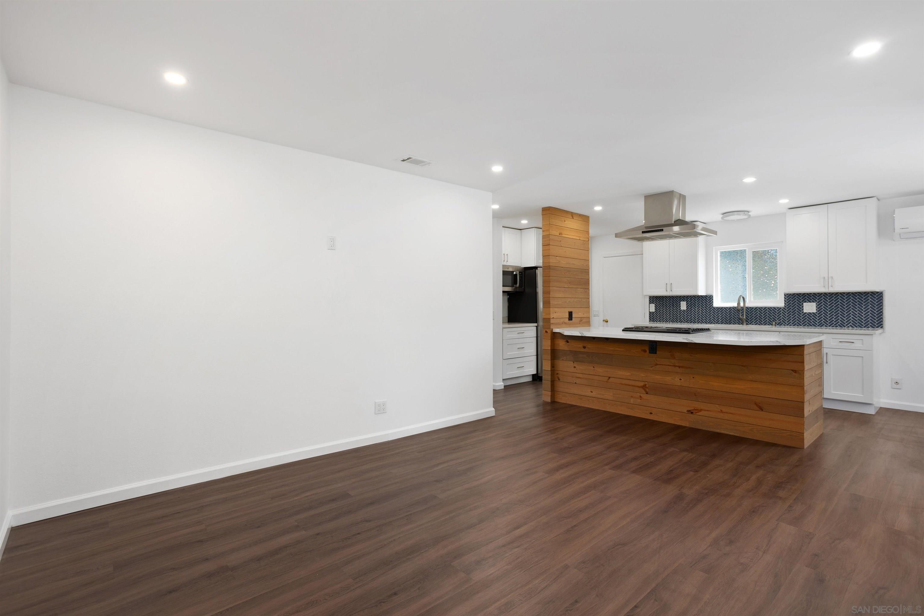 4662 Calle del Palo