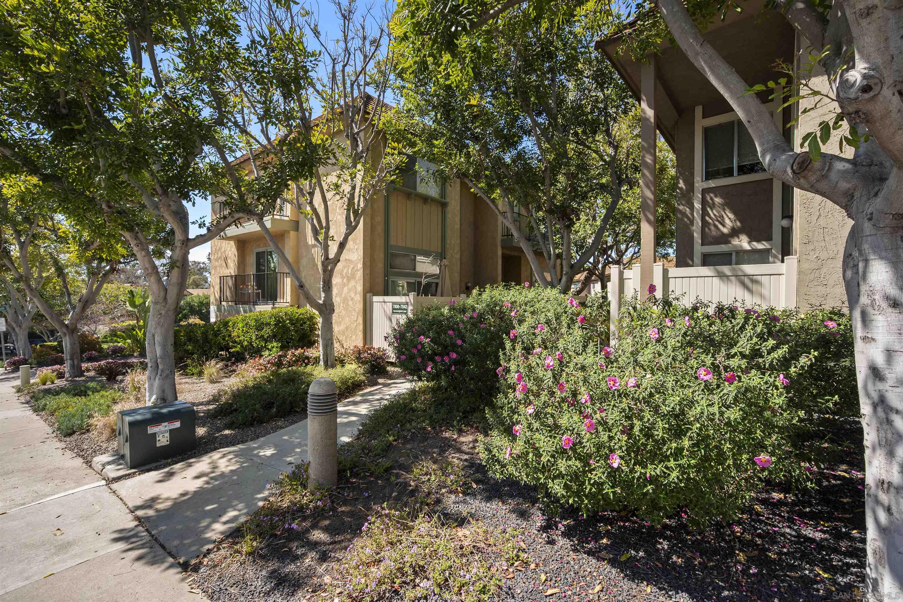7836 Hummingbird Ln