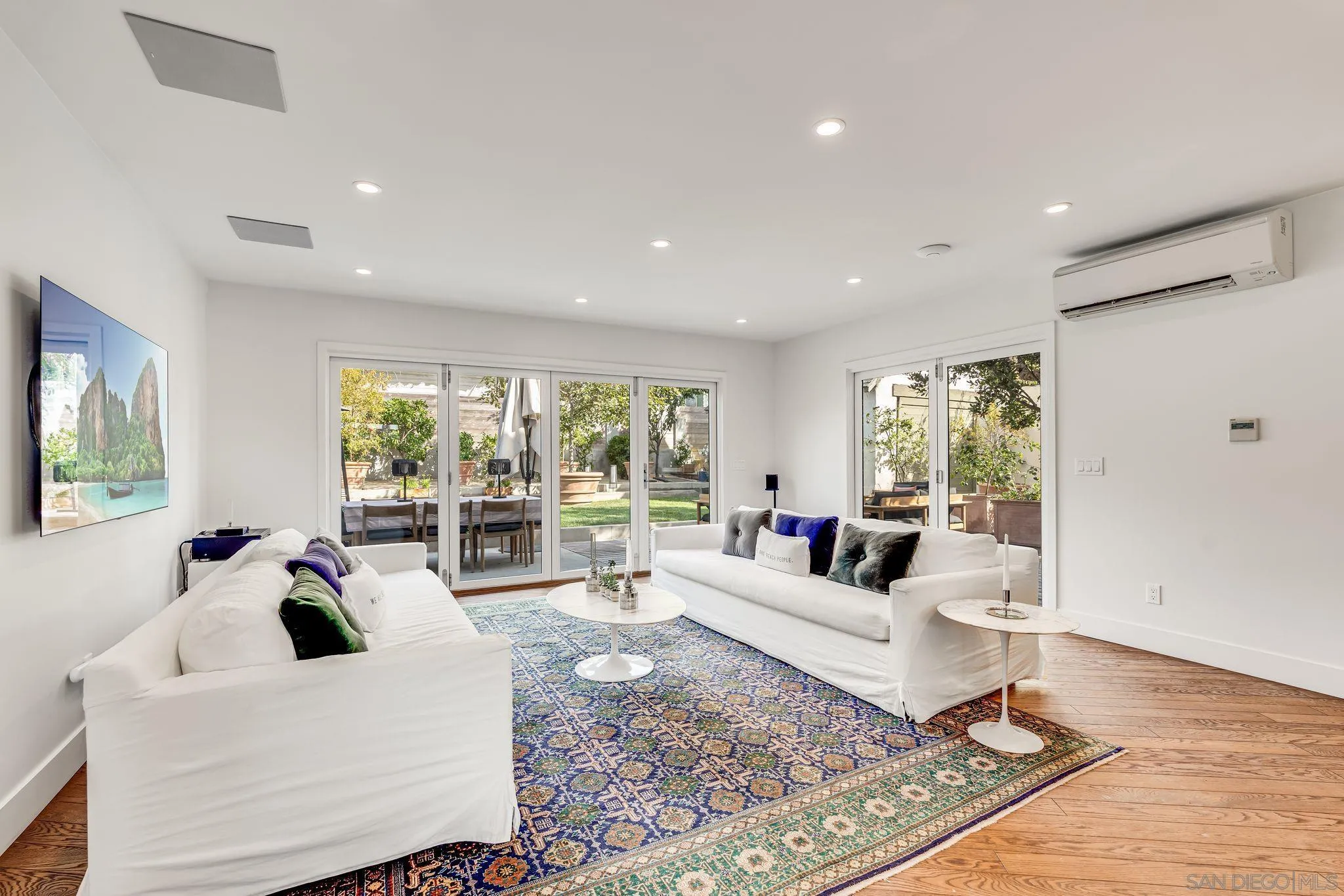 La Jolla, California 92037, United States, 5 Bedrooms Bedrooms, ,3 BathroomsBathrooms,Residential,Pending,32946