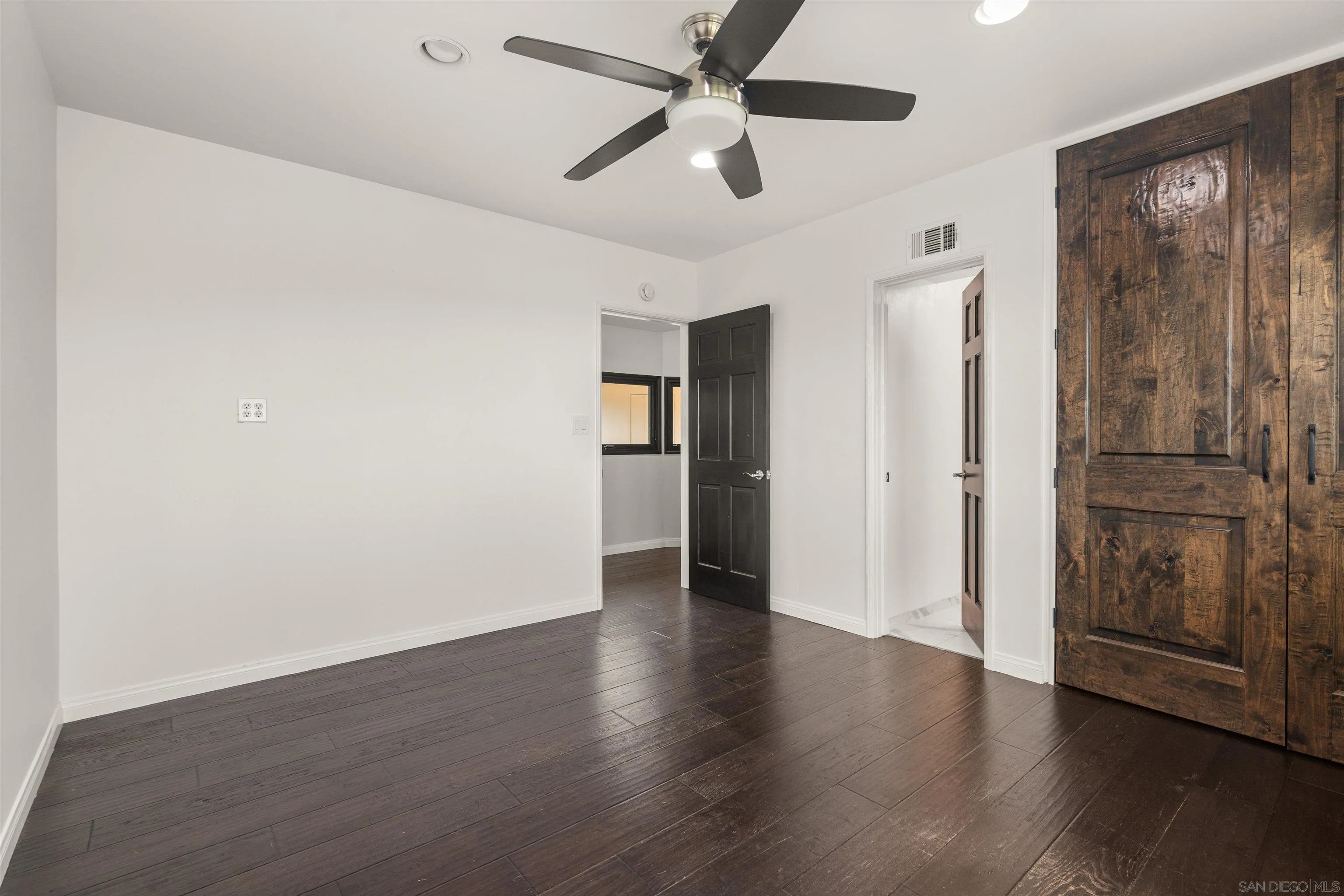 La Jolla, California 92037, United States, 3 Bedrooms Bedrooms, ,2 BathroomsBathrooms,Residential,Active,146722