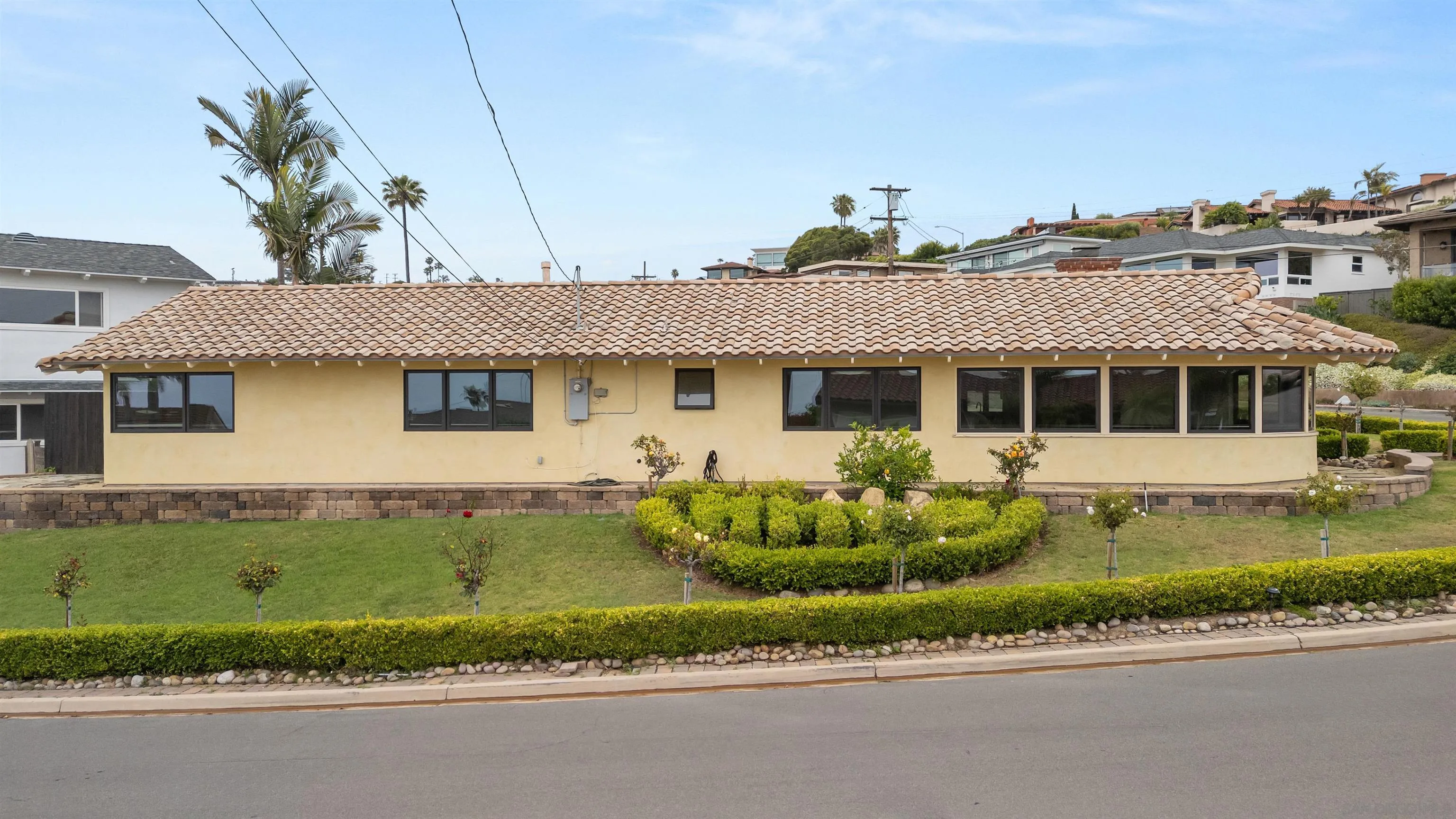 La Jolla, California 92037, United States, 3 Bedrooms Bedrooms, ,2 BathroomsBathrooms,Residential,Active,146722