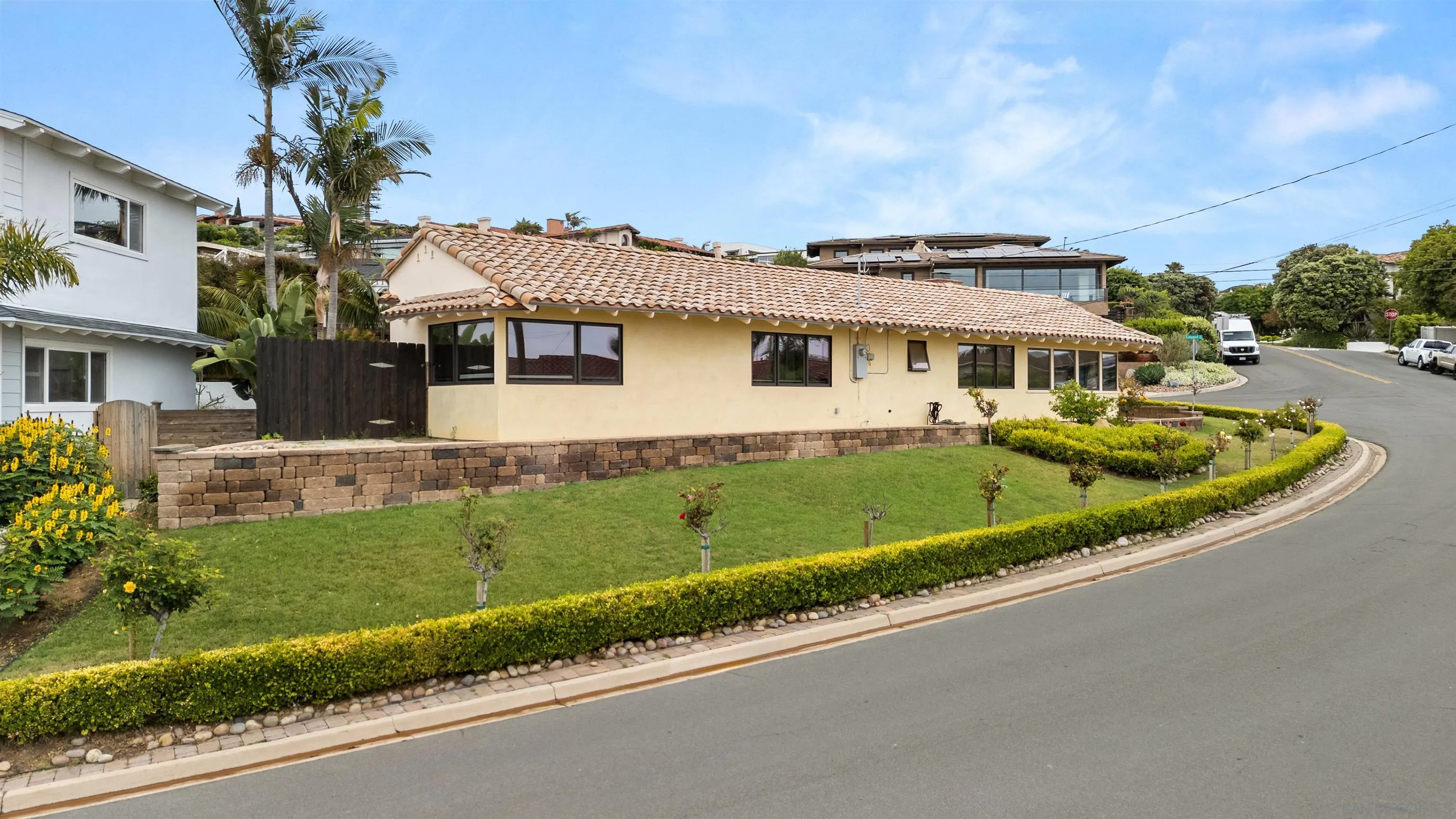 La Jolla, California 92037, United States, 3 Bedrooms Bedrooms, ,2 BathroomsBathrooms,Residential,Active,146722