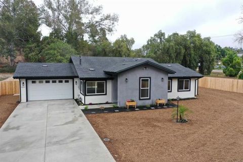 13233 Beechtree St Lakeside CA 92040