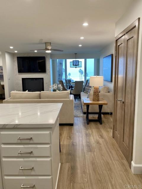 1562 Camino Del Mar