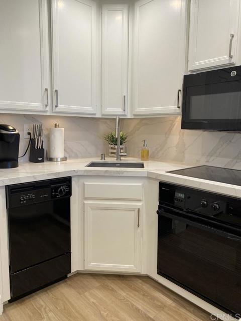 1562 Camino Del Mar