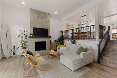 2510  Woodlands Way Oceanside CA 92054