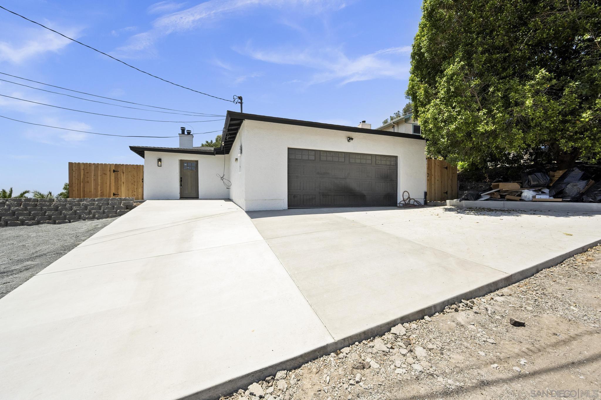 8287 Panchoy St