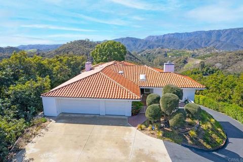 2366 Green Valley RD Fallbrook CA 92028