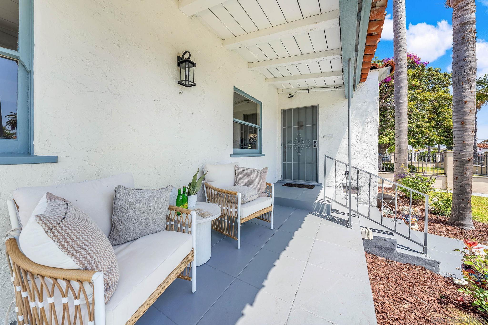 4686 Van Dyke Ave