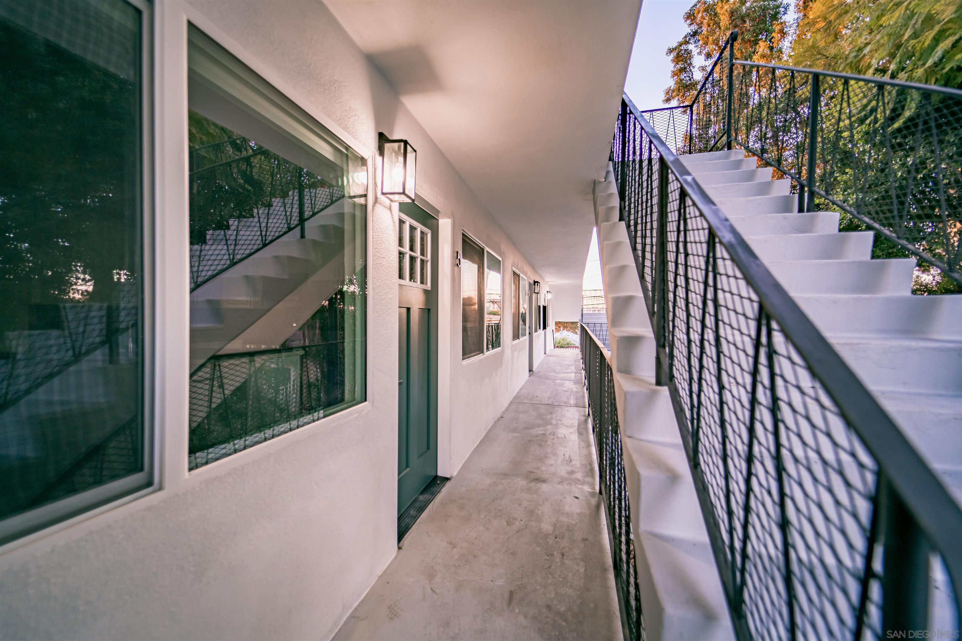 3776 Villa Ter