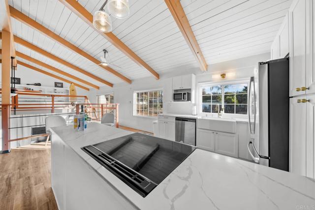 1548 Peerless Drive
