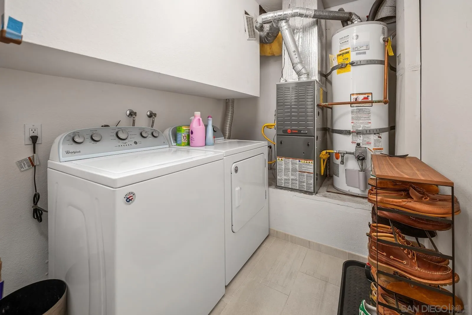 La Jolla, California 92037, United States, 2 Bedrooms Bedrooms, ,3 BathroomsBathrooms,Residential,Active,79516