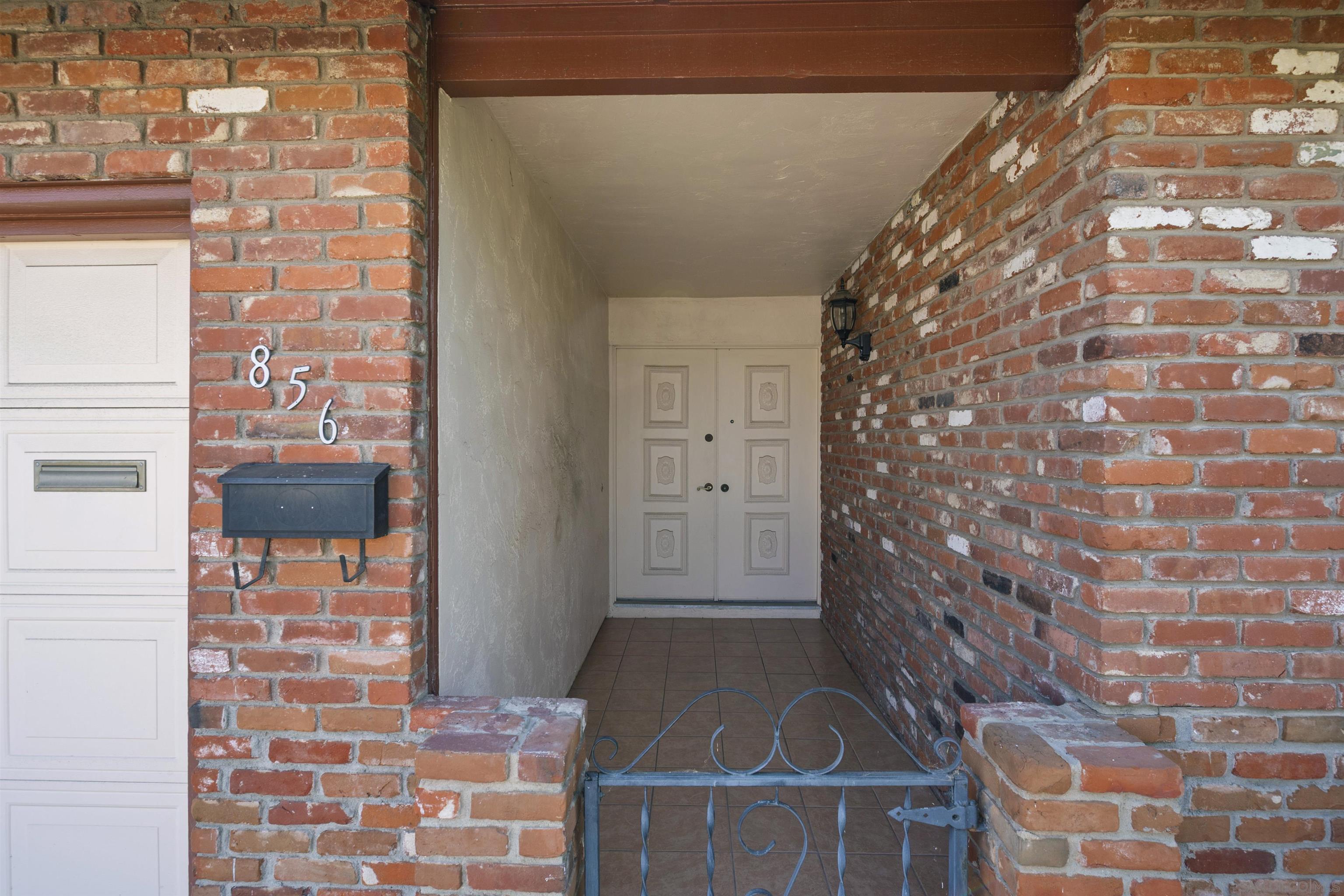 856 Orchid Way