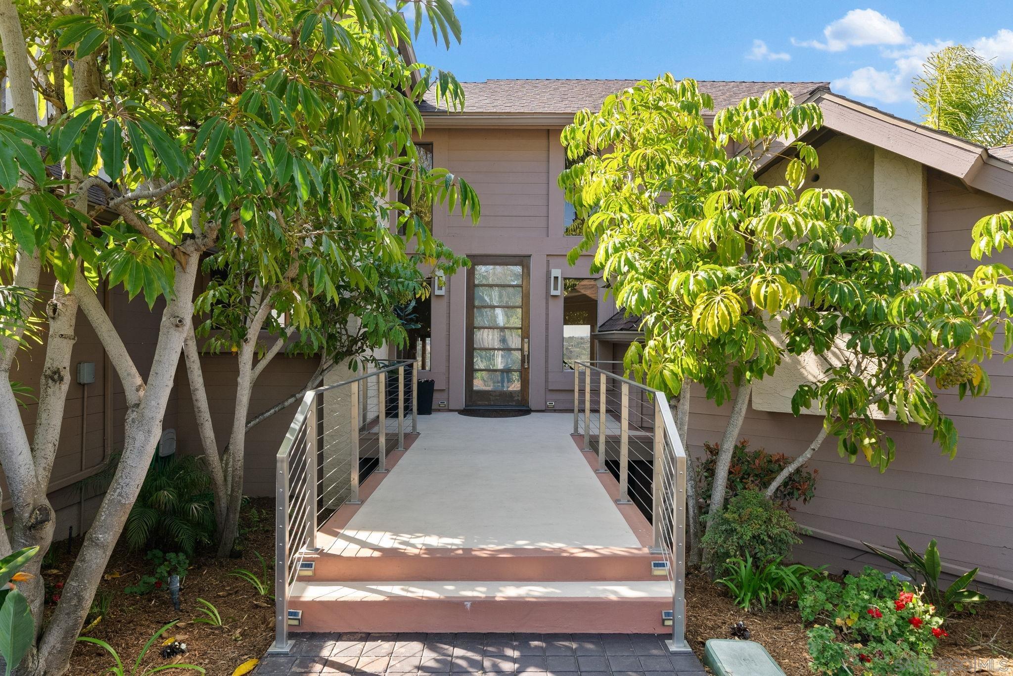 5392 Wilshire Drive