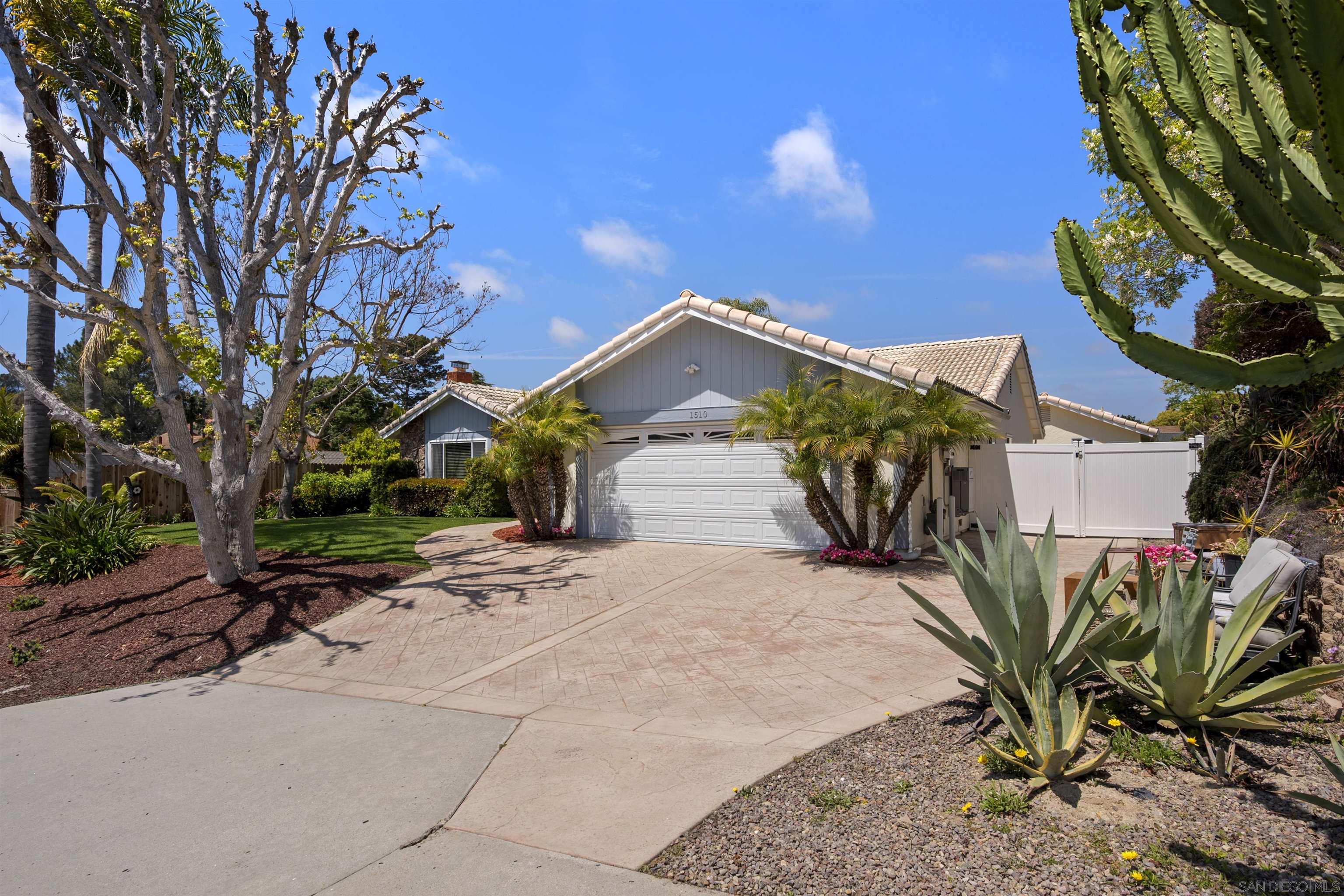1510 Orangeview Dr