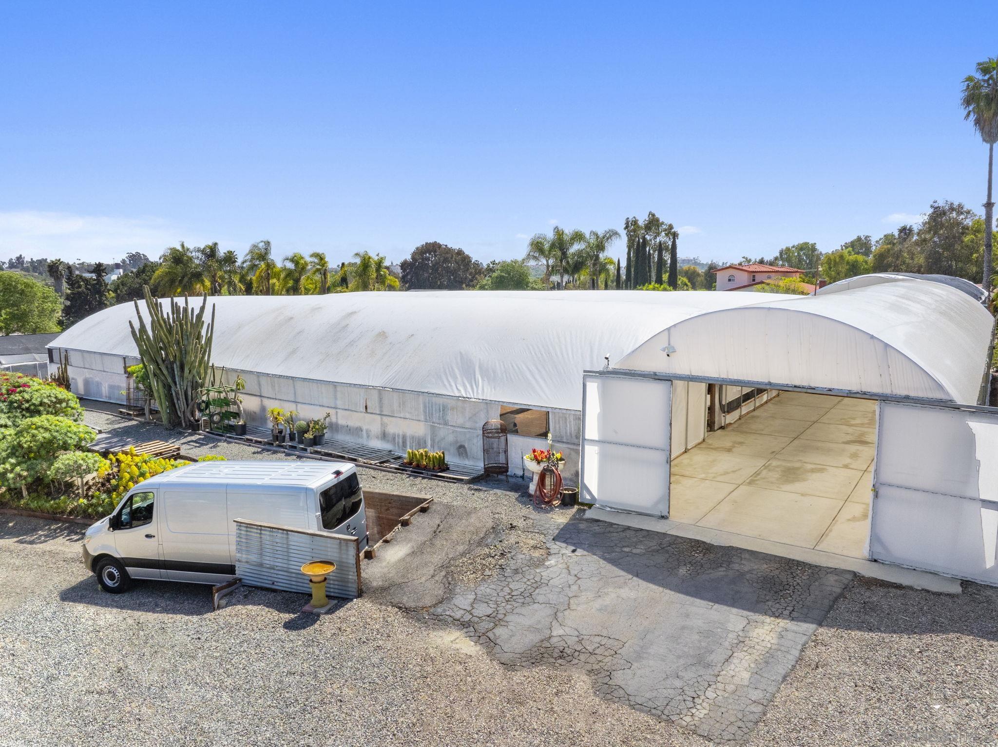 1047 Buena Vista Dr.