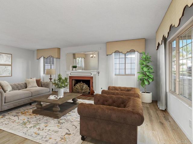 2044 Linda Lane