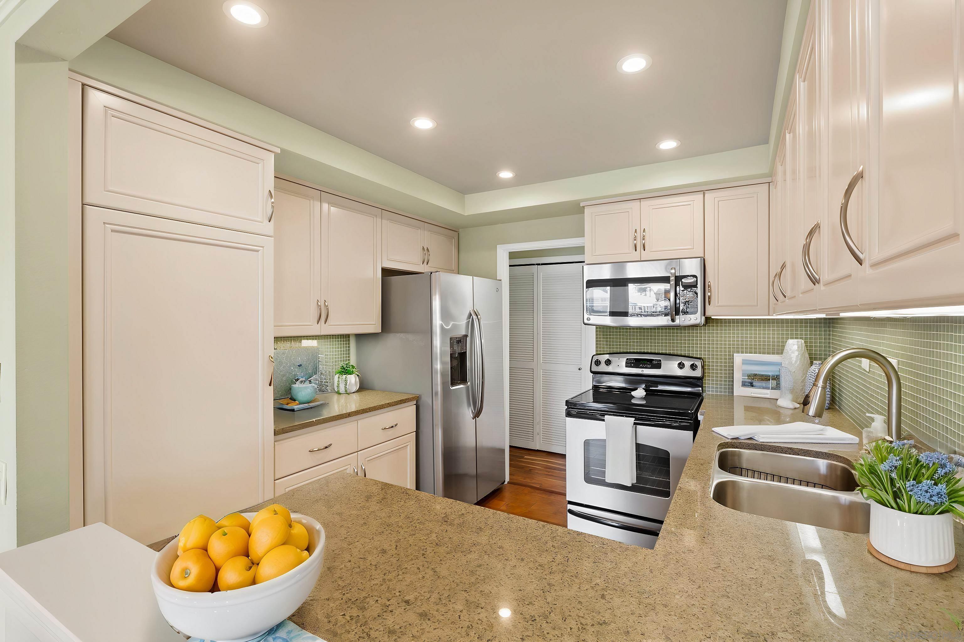 38 Antigua Ct