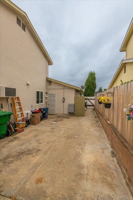 1110 Benjamin Pl