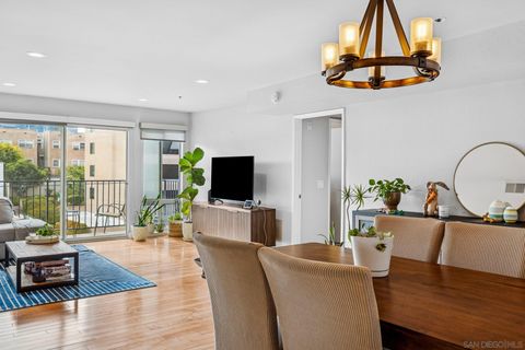 2568  Albatross St  5K San Diego CA 92101