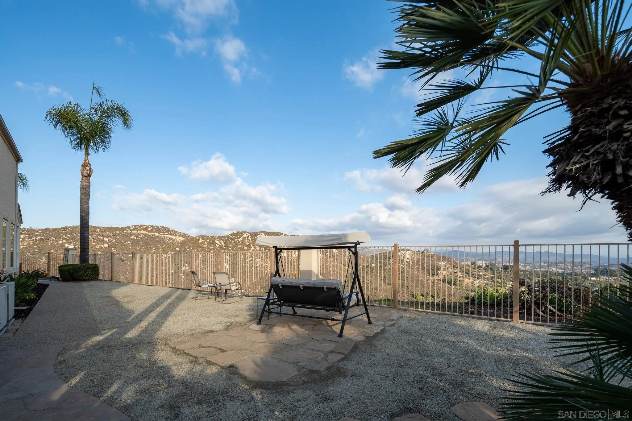 Escondido, California 92026, United States, 4 Bedrooms Bedrooms, ,3 BathroomsBathrooms,Residential,Pending,11319