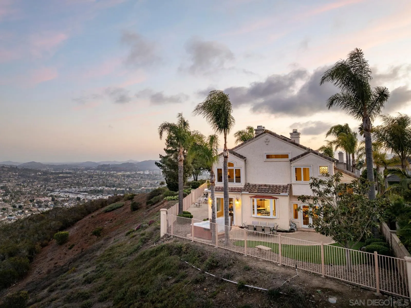 Escondido, California 92026, United States, 4 Bedrooms Bedrooms, ,3 BathroomsBathrooms,Residential,Pending,11319 Escondido, California 92026, United States, 4 Bedrooms Bedrooms, ,3 BathroomsBathrooms,Residential,Pending,11319