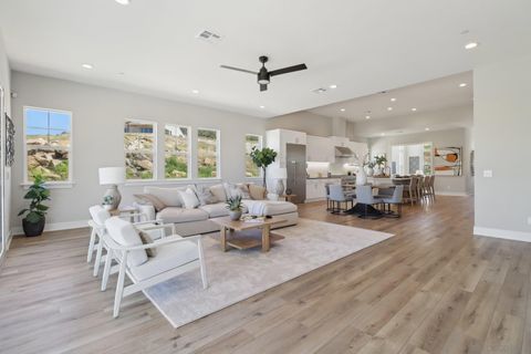 15123  Larchmont St Poway CA 92064