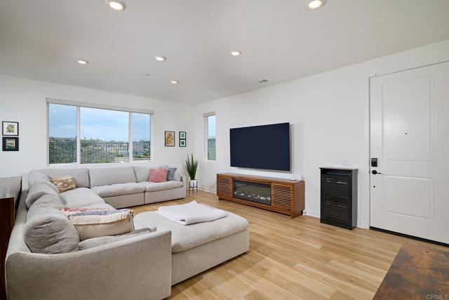 801 Mateo Street