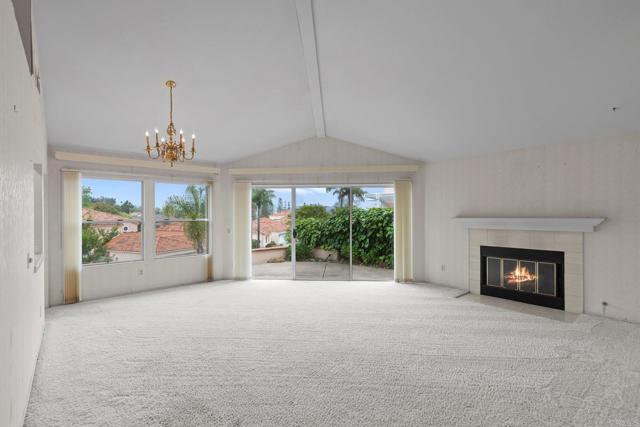 1274 Rue Saint Moritz