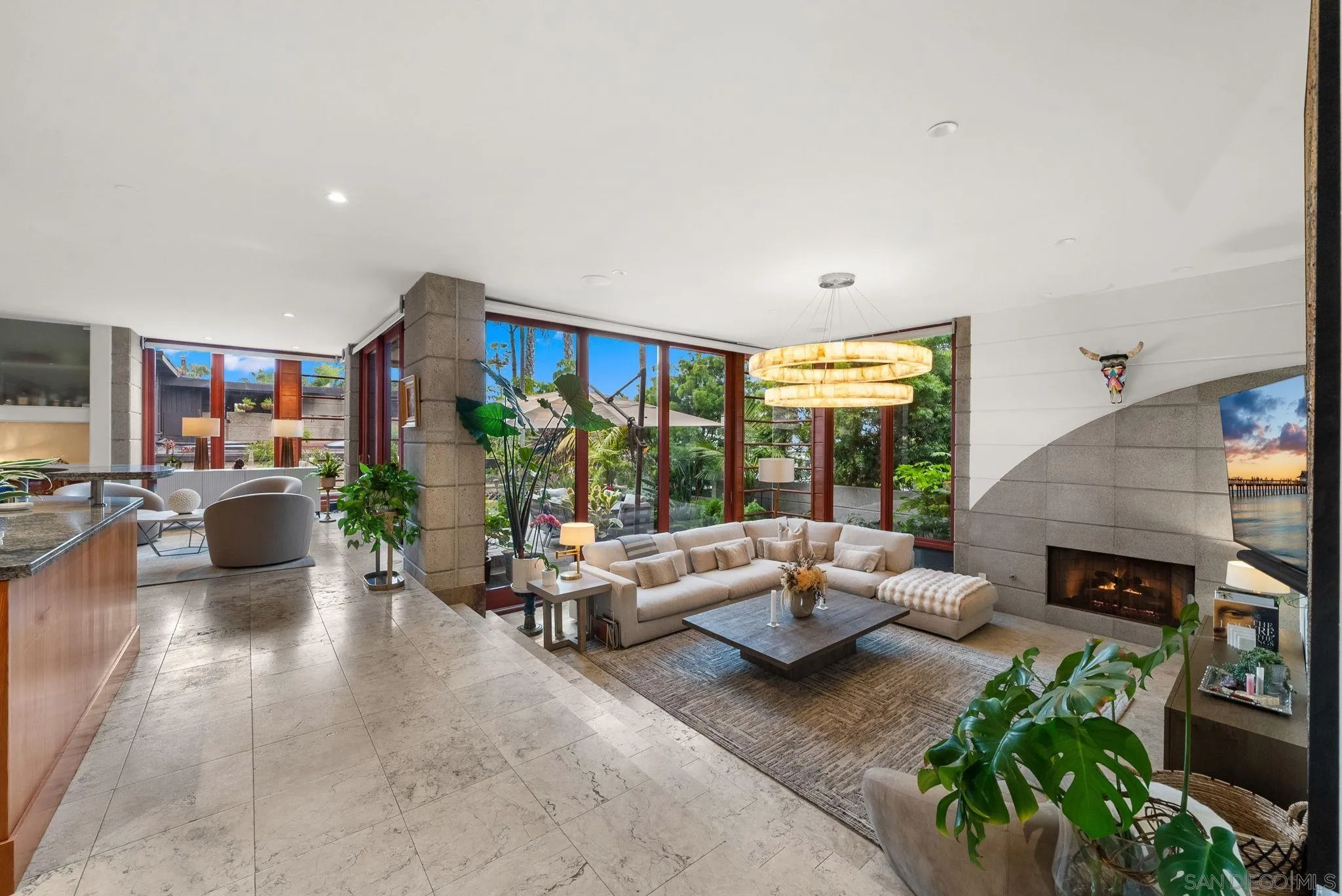 La Jolla, California 92037, United States, 4 Bedrooms Bedrooms, ,5 BathroomsBathrooms,Residential,Active,124410