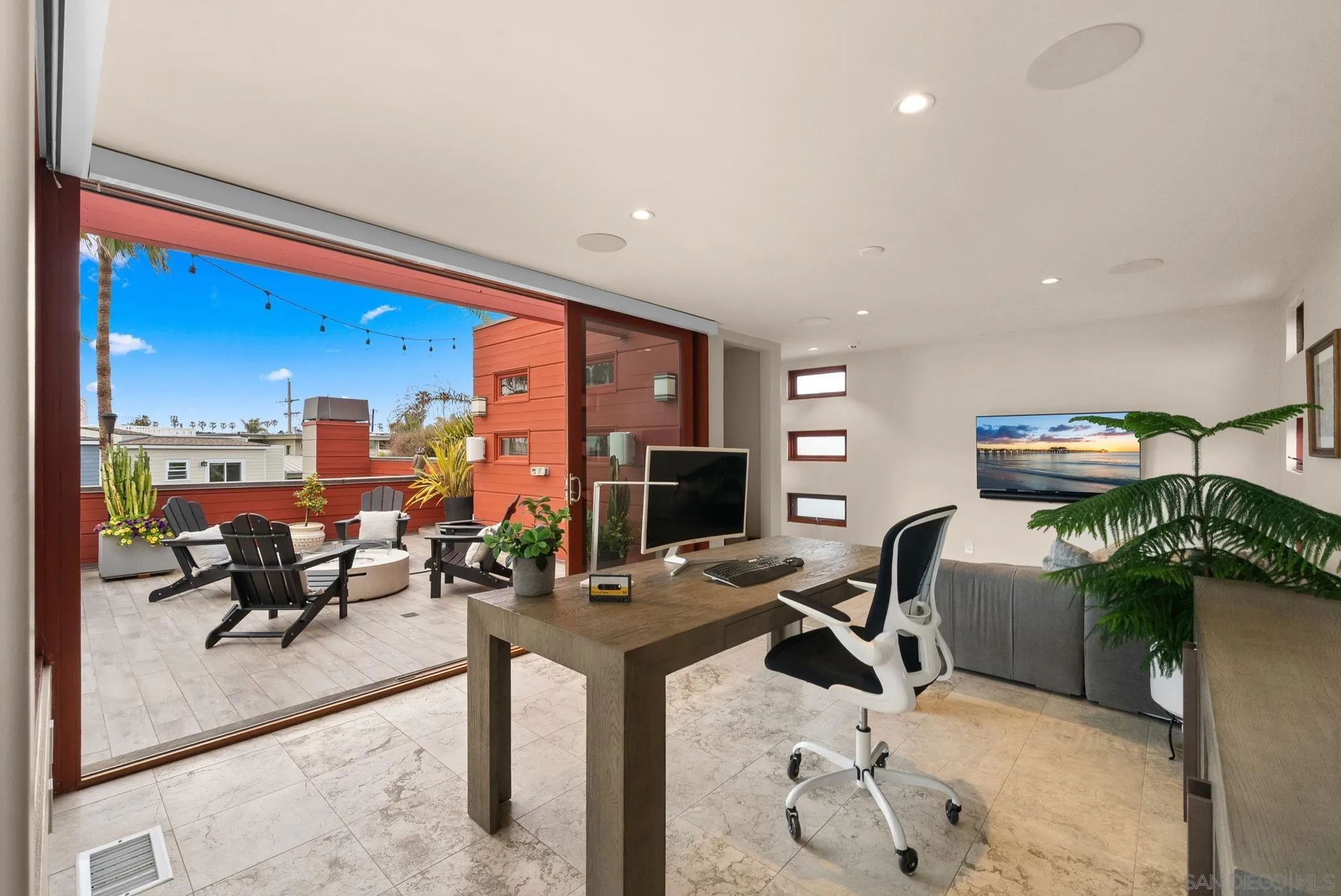 La Jolla, California 92037, United States, 4 Bedrooms Bedrooms, ,5 BathroomsBathrooms,Residential,Active,124410