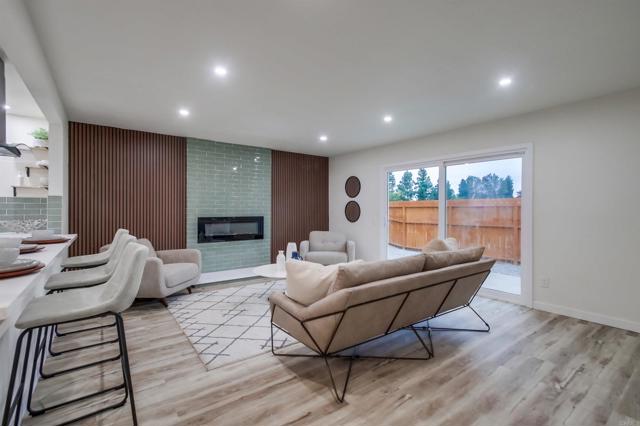 6548 Bantam Lake Circle